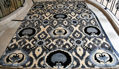 Off White Grey Black Hand-Made Suzani Carpet (6x9 ft)