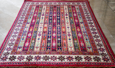 Shawl Print Chobi Carpet (4x6 ft)